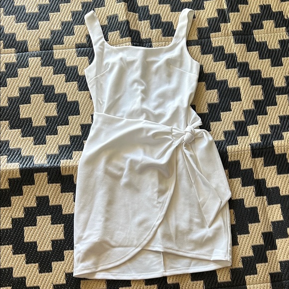 Express Dresses & Skirts - Express Elegant White Sleeveless Mini Dress